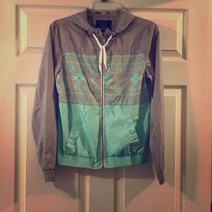 Empyre Windbreaker
